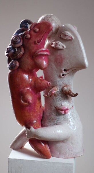 Sculptuur getiteld "Żeby życie miało sm…" door Alex Johanson, Origineel Kunstwerk, Klei