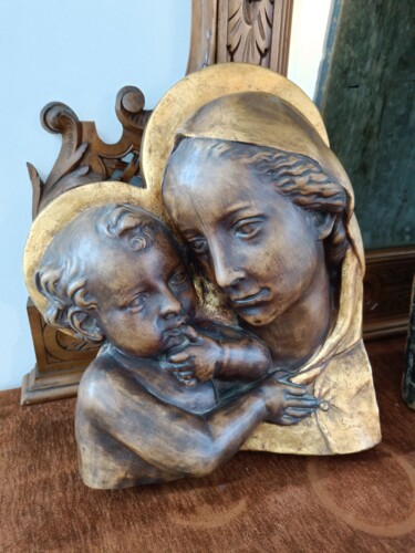 Escultura intitulada "Madonna con Bambino" por Alfino Trovato, Obras de arte originais, Madeira Montado em Outro painel rígi…