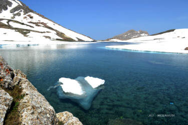 Photographie intitulée "L'iceberg   au Lac…" par Ali Messaoudi, Œuvre d'art originale, Photographie numérique