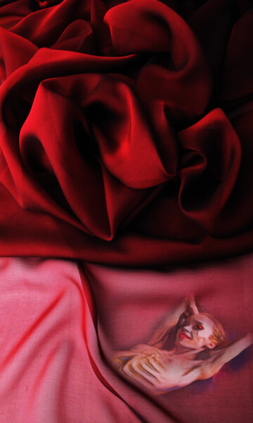 Photography titled "Under the silk" by Alice Odilon, Original Artwork, Analog photography