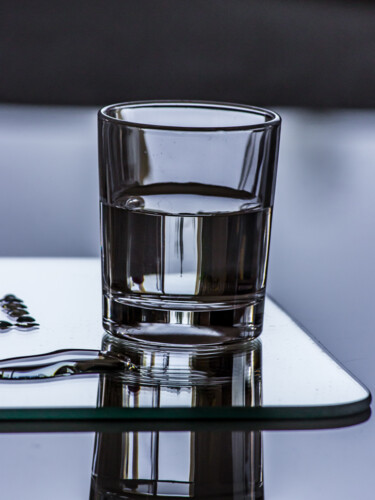 "verre d'eau" başlıklı Fotoğraf Aline Sprauel tarafından, Orijinal sanat, Dijital Fotoğrafçılık