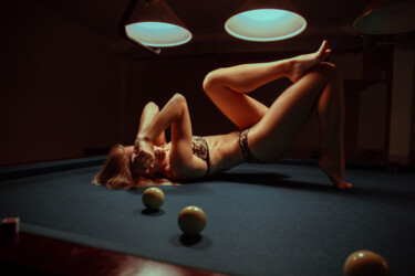 Fotografia intitolato "In billiard table I…" da Alla Toporskaya, Opera d'arte originale, Fotografia digitale