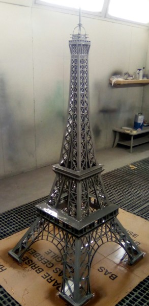 Sculpture intitulée "Tour Eiffel" par Frankalan, Œuvre d'art originale, Métaux