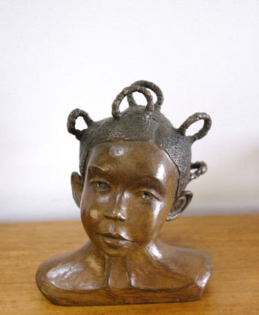 Скульптура под названием "Fatima en Bronze" - Alice Marie, Подлинное произведение искусства, Бронза