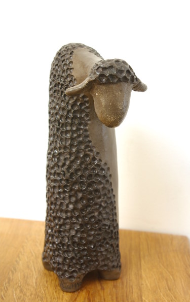 Escultura intitulada "Mouton noir" por Alice Marie, Obras de arte originais