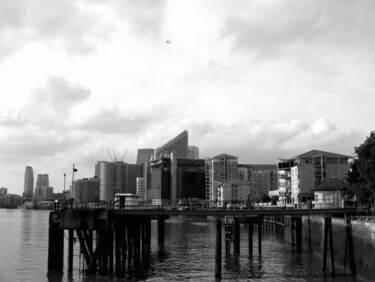 Photography titled "Canary Wharf on the…" by Alphonse Mpeke, Original Artwork
