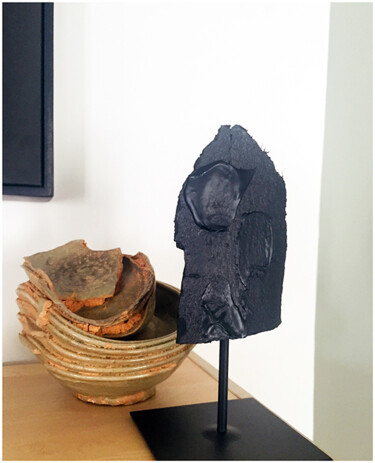 Skulptur mit dem Titel "Poème 2 en situation" von Altone Mishino, Original-Kunstwerk, Holz