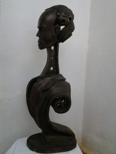 Escultura intitulada "El apostol" por Alvaro Hernadez Reyes, Obras de arte originais, Madeira