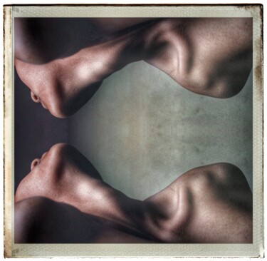Цифровое искусство под названием "Sovereignty (The Mi…" - Amelia Latiff, Подлинное произведение искусства, Фотомонтаж