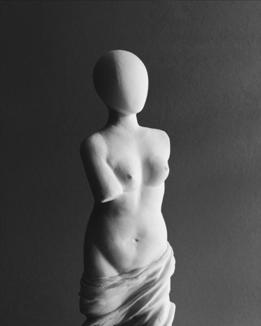 Sculpture intitulée "Déesse de l'amour" par Amlauga, Œuvre d'art originale, Plâtre