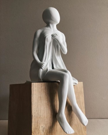 Sculpture intitulée "Voile sur la fémini…" par Amlauga, Œuvre d'art originale, Plâtre