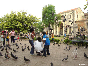 Photographie intitulée "Place aux pigeons !" par Ana Felidae, Œuvre d'art originale