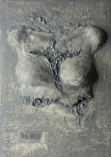 Scultura intitolato "Sub Vultu" da Anastasiia Nesterenko, Opera d'arte originale, Gesso Montato su Pannello di legno