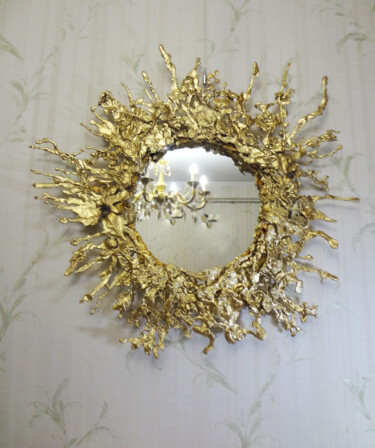 Design intitolato ""The Sun" mirror wa…" da Anastasiya Protsenko, Opera d'arte originale, Accessori