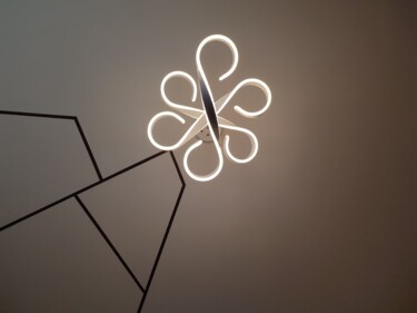 Photographie intitulée "Modern lighting" par András Lamp, Œuvre d'art originale, Photographie numérique