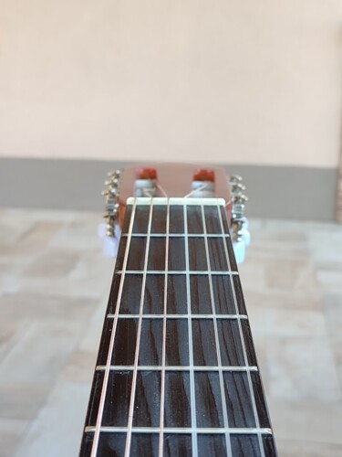 Фотография под названием "Guitar neck" - András Lamp, Подлинное произведение искусства, Цифровая фотография