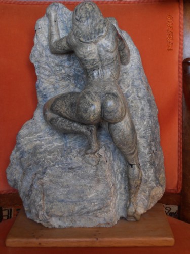 Sculpture titled "nu varappeuse Shaana" by André Désilles, Original Artwork, Stone