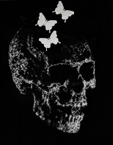 Sculpture titled "glass skull" by André Marot, Original Artwork, Glass Mounted on Wood Panel