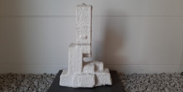 Skulptur mit dem Titel "Totem" von André Roeser, Original-Kunstwerk, Gips