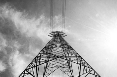 Fotografie mit dem Titel "Pylons" von Andrea Cattin, Original-Kunstwerk, Digitale Fotografie