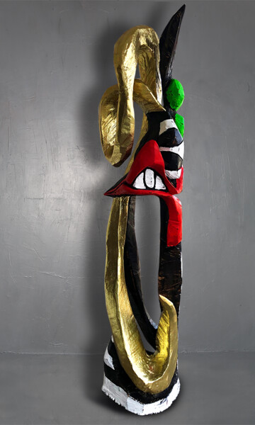 Escultura titulada "GRIMMIGE GRIMMHILD" por Andrea Halm, Obra de arte original, Madera