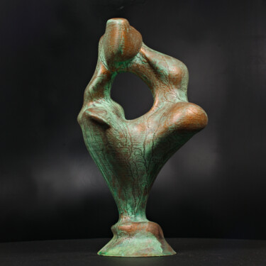 Sculptuur getiteld "Gaia" door Andreas Loeschner-Gornau, Origineel Kunstwerk, Acryl