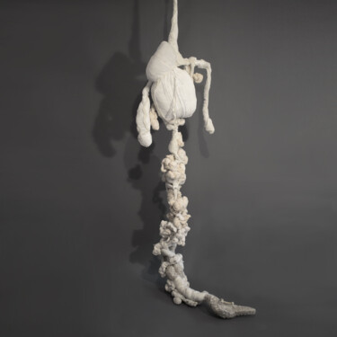 Sculpture titled "Nu de "White widow"" by Andreea Talpeanu, Original Artwork, Fabric