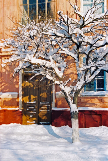 Photography titled "Зима в старом городе" by Andrey Petrosyan, Original Artwork, Analog photography