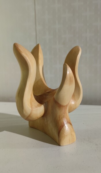 Skulptur mit dem Titel "Hydra" von Andrei Latyshev, Original-Kunstwerk, Holz
