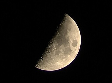 Fotografie mit dem Titel "Crescent Moon" von Andrew Troyer, Jr, Original-Kunstwerk, Digitale Fotografie