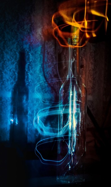 Fotografie mit dem Titel "bottle spirit" von Andrey Shisterov, Original-Kunstwerk, Manipulierte Fotografie