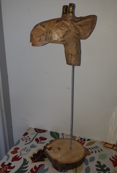 Sculpture titled "Girafe design" by Andy Debrailles, Original Artwork, Wood