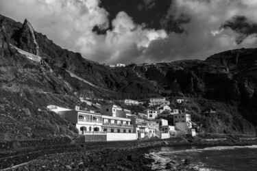Cloudy Seaside Photographie intitulée "Cloudy Seaside" par Andy Ridder, Œuvre d'art originale, Photographie numérique