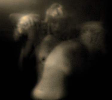 Photographie intitulée "La madone et la put…" par Angélina Nové Photographie, Œuvre d'art originale