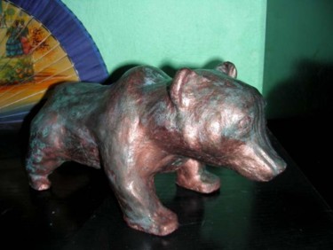 Sculpture titled "Petit ours brun" by Aam, Original Artwork