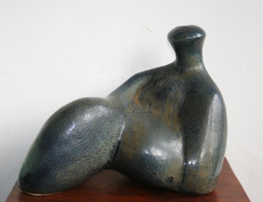 Sculpture titled "Figura" by Anna Maria Van Der Linden, Original Artwork, Clay