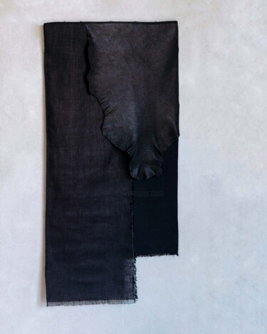 Textilkunst mit dem Titel "Sacred Nature" von Anna Carmona, Original-Kunstwerk, Stoff