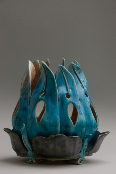 fiore-d-acqua- lampada Lotus Scultura intitolato "fiore-d-acqua- lamp…" da Anna Nuzzo, Opera d'arte originale, Ceramica
