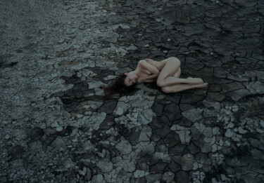 Photographie intitulée "Drought" par Anna Shuvalova, Œuvre d'art originale, Photographie numérique