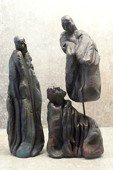 Sculpture titled "Les hommes-rochers" by Anne Daucourt, Original Artwork, Terra cotta