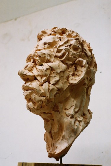 Sculptuur getiteld "Buste en terre" door Anne Malvy, Origineel Kunstwerk, Terra cotta