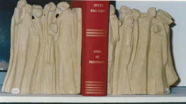 Sculpture titled "que de lecteurs!" by Anne Marie Mermet, Original Artwork, Terra cotta