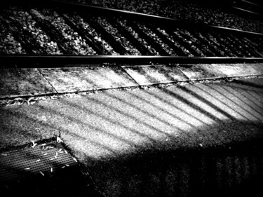 Photographie intitulée "Rail" par Anne Paulet (Photomatière 21), Œuvre d'art originale, Photographie numérique