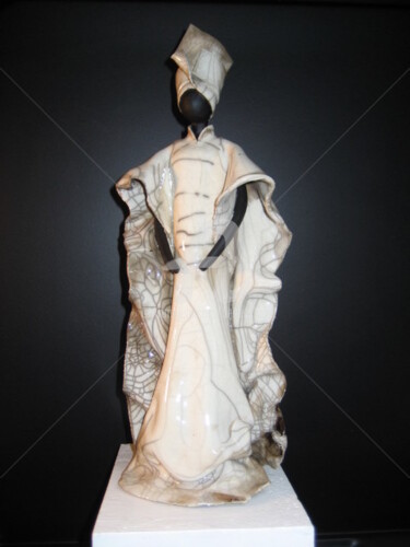 Sculpture titled "Africaine raku blanc" by Noush, Original Artwork