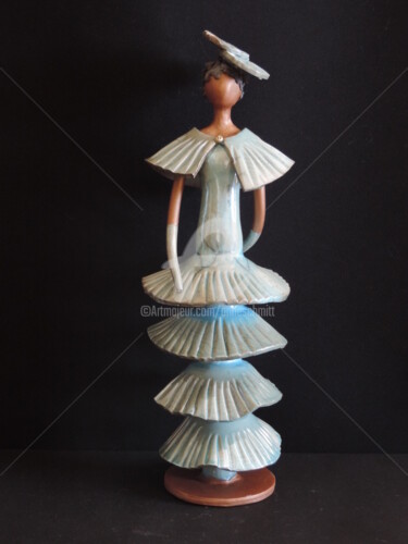 Sculpture titled "raku bleu pastel" by Noush, Original Artwork, Ceramics