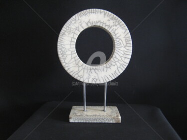 Sculpture titled "centre" by Noush, Original Artwork