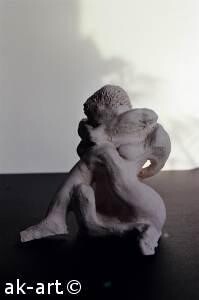 Sculpture intitulée "La femme assise" par Annick Terwagne, Pastelliste De La Fémin, Œuvre d'art originale, Autre