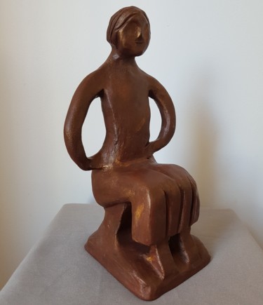 L'homme assis Sculpture intitulée "L'homme assis" par Lopes Anong, Œuvre d'art originale, Argile