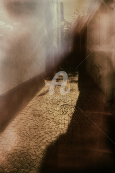 Photography titled "Street light" by Anthony Oliver, Original Artwork