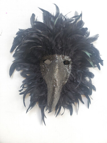 Scultura intitolato "Black Raven Feather…" da Anthony Saldivar, Opera d'arte originale, Acrilico